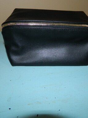 Mark & Graham Fillmore Diamond Travel Pouch Black